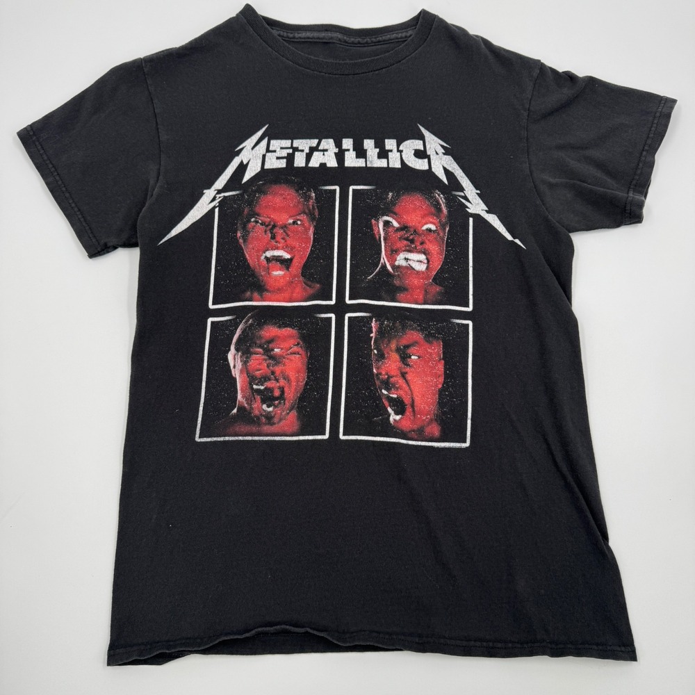 Metallica WorldWired Tour 2018 2019 Graphic Shirt Black Mens Small Short Sleeve